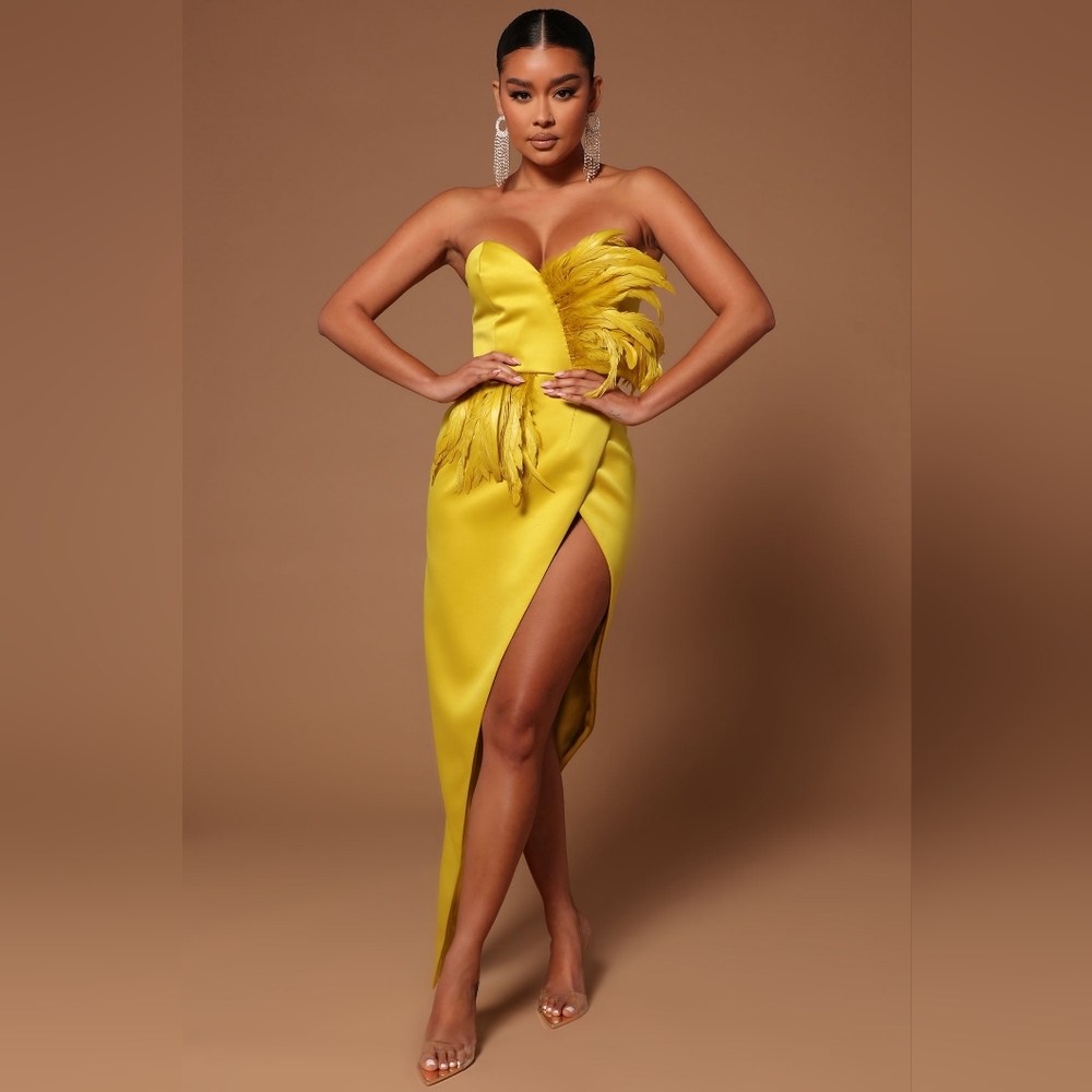 Fashion Nova XS Asymmetrical Maxi Dress in Chartreuse